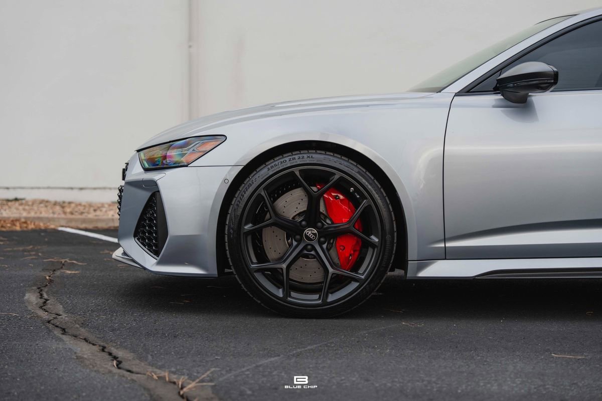 Used 2025 Audi RS 6 performance image 3