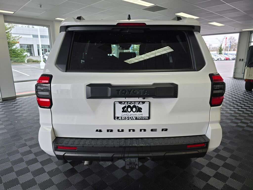 Used 2025 Toyota 4Runner SR5 image 4