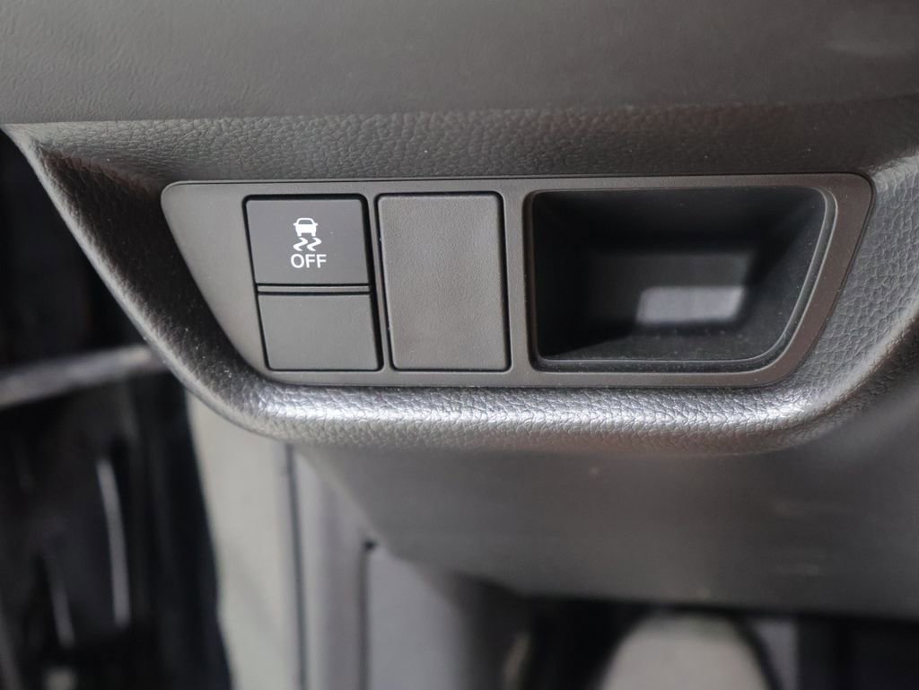 Used 2023 Honda HR-V LX image 32