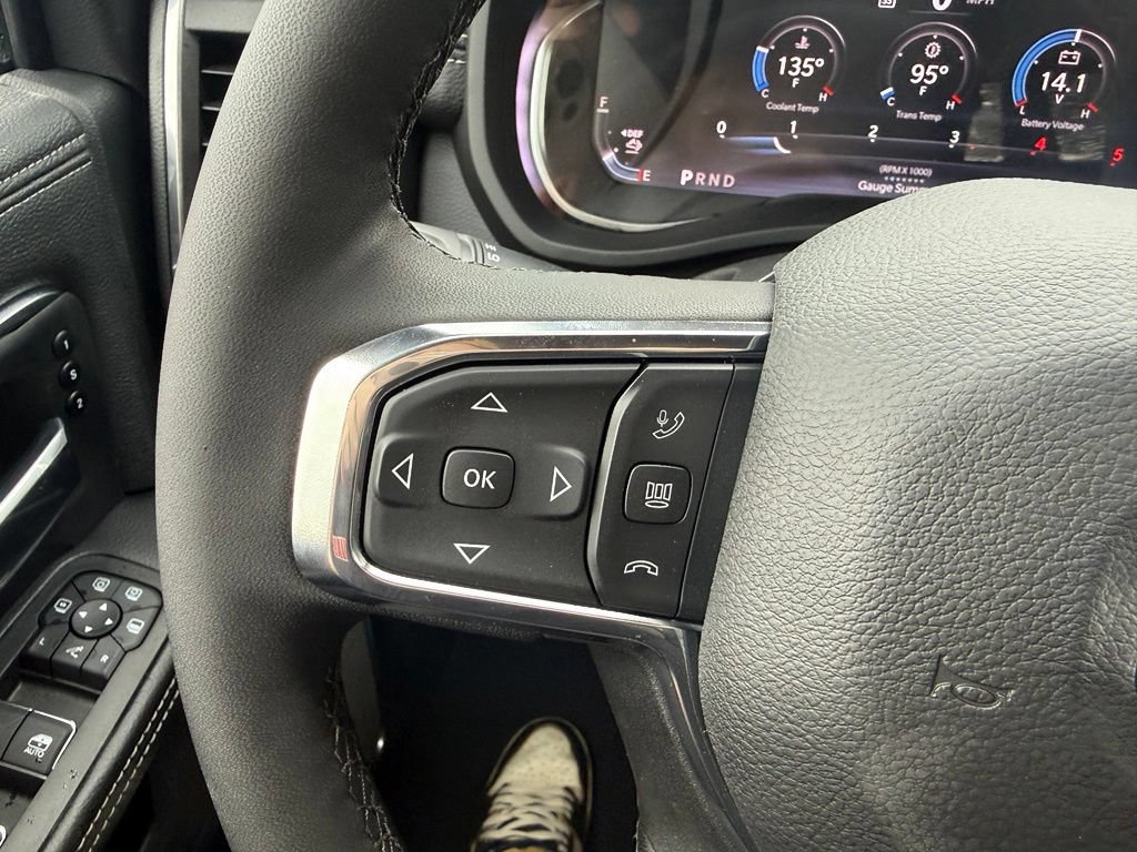 New 2026 RAM 2500 Laramie AWD/4WD image 23