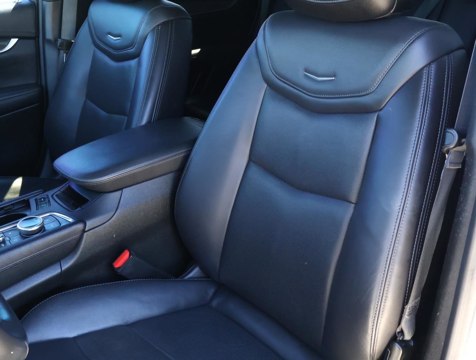 Used 2023 Cadillac XT5 Sportv w/ Technology Package image 19