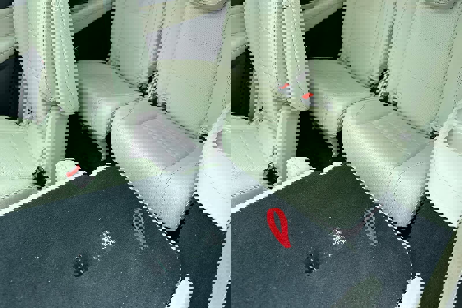 Used 2022 Mercedes-Benz GLS 450 4MATIC image 16