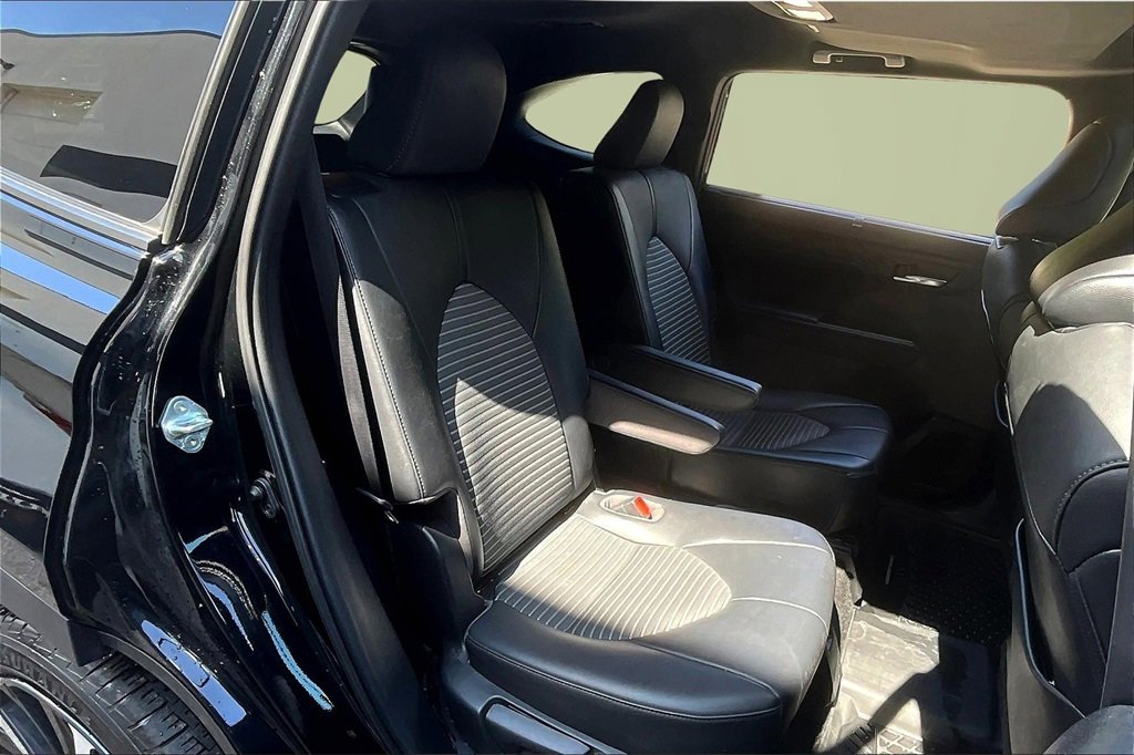 Used 2021 Toyota Highlander XSE image 24