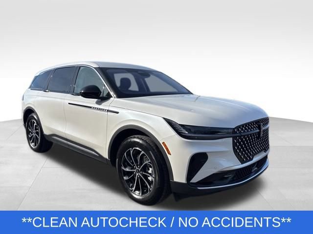 Certified 2025 Lincoln Nautilus Premier image 8