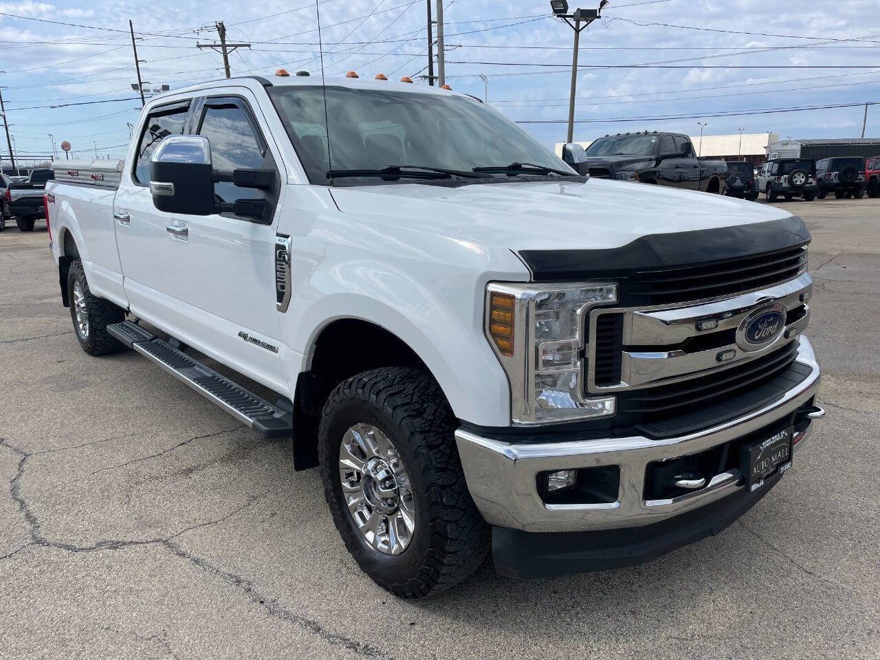 Used 2019 Ford F250 XLT w/ XLT Premium Package image 8