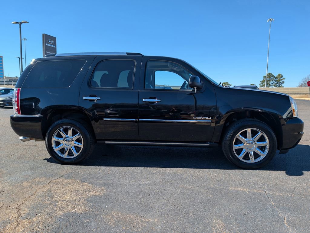 Used 2014 GMC Yukon Denali image 3