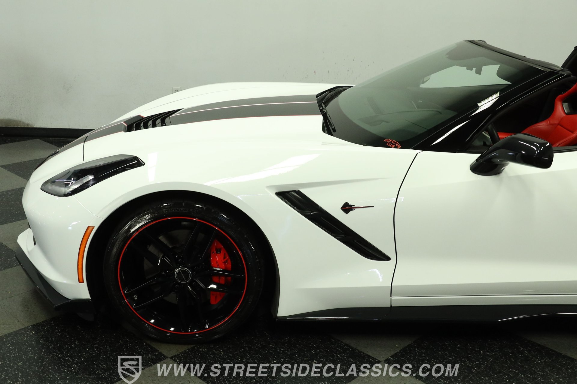 Used 2015 Chevrolet Corvette Stingray Coupe w/ Pacific Design Package RWD image 23