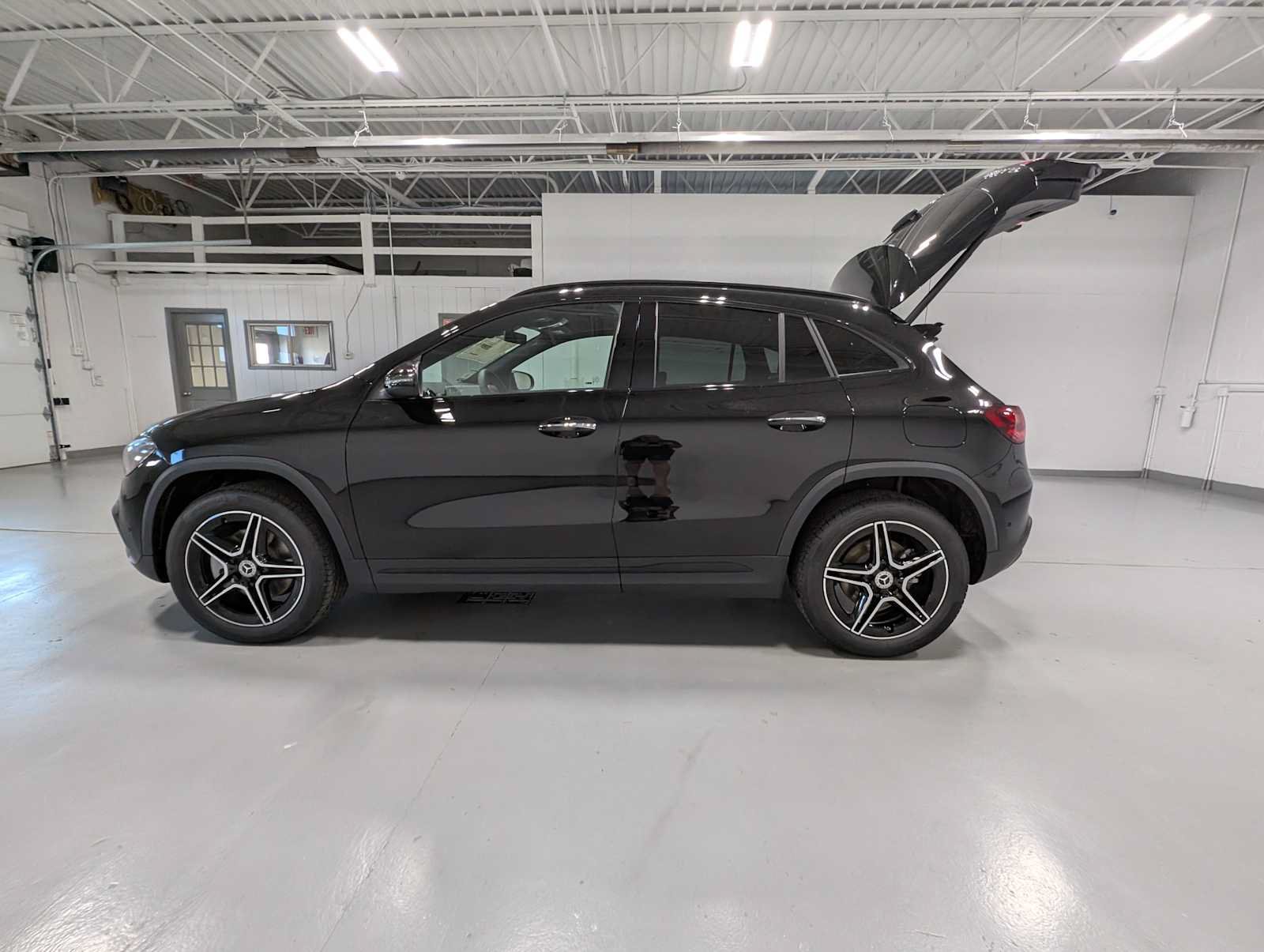 New 2026 Mercedes-Benz GLA 250 4MATIC image 10