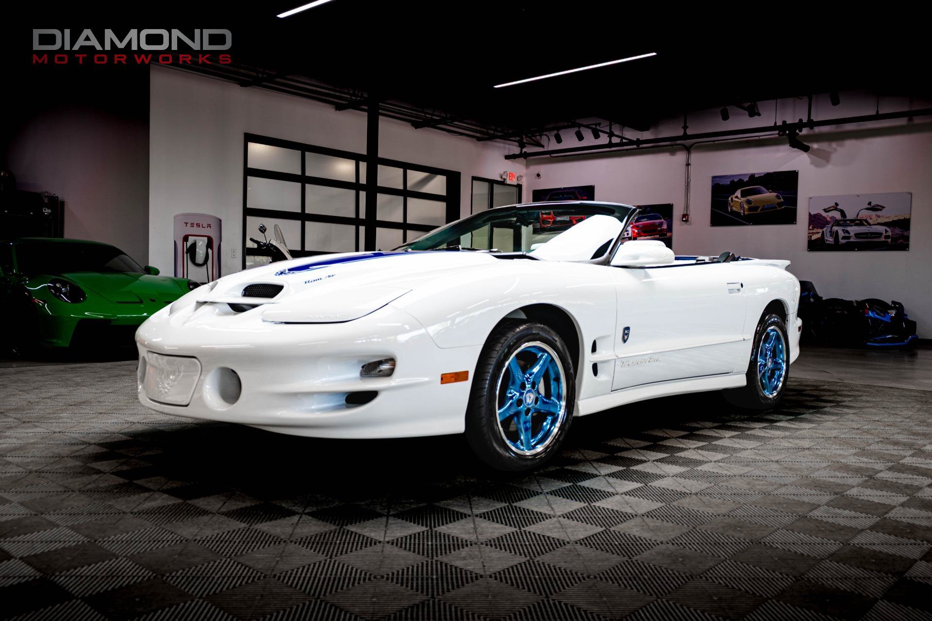 Used 1999 Pontiac Firebird Trans Am RWD image 4