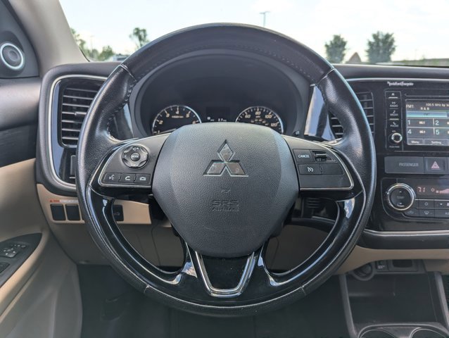 Used 2016 Mitsubishi Outlander SE image 15