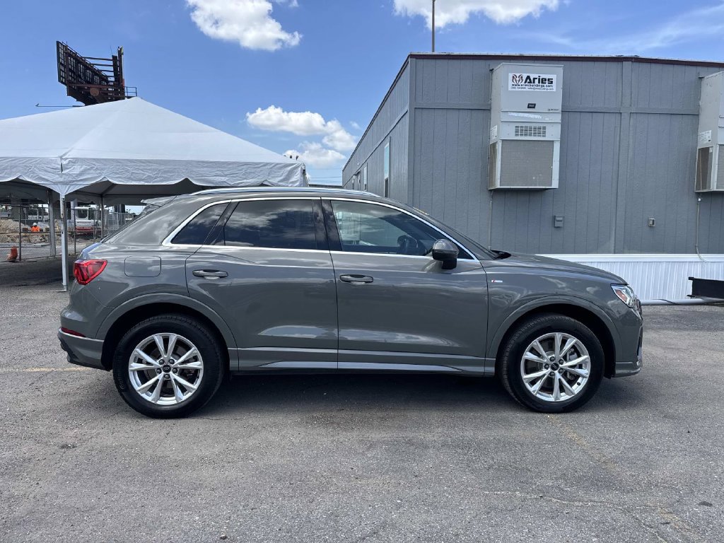 Used 2025 Audi Q3 2.0T Premium AWD/4WD image 9