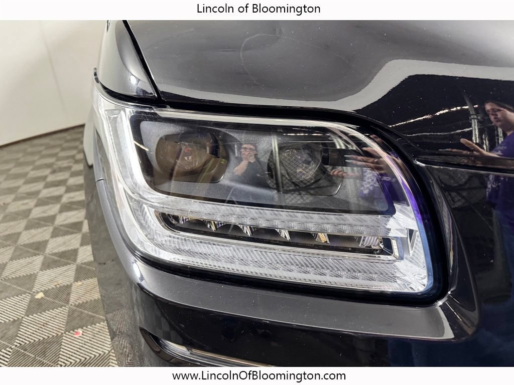 Used 2020 Lincoln Navigator Reserve AWD/4WD image 13