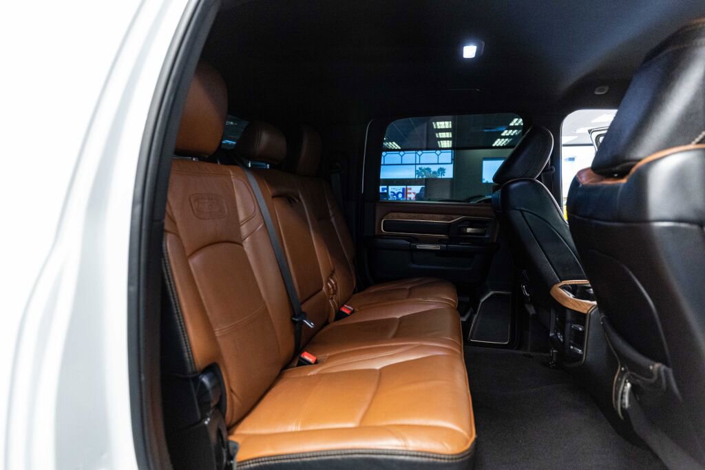 Used 2023 RAM 3500 Limited image 15