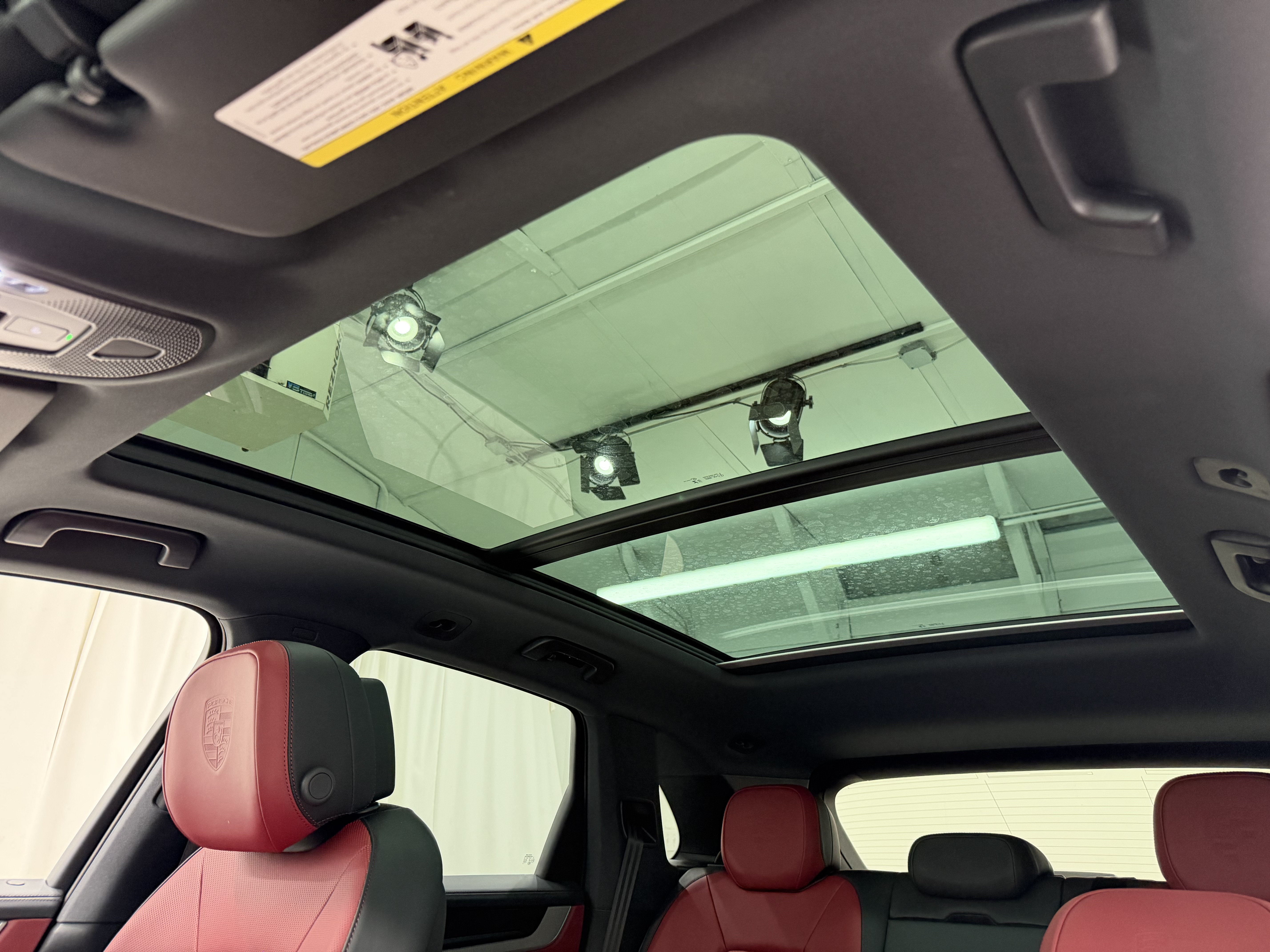 Certified 2025 Porsche Cayenne S AWD/4WD image 35