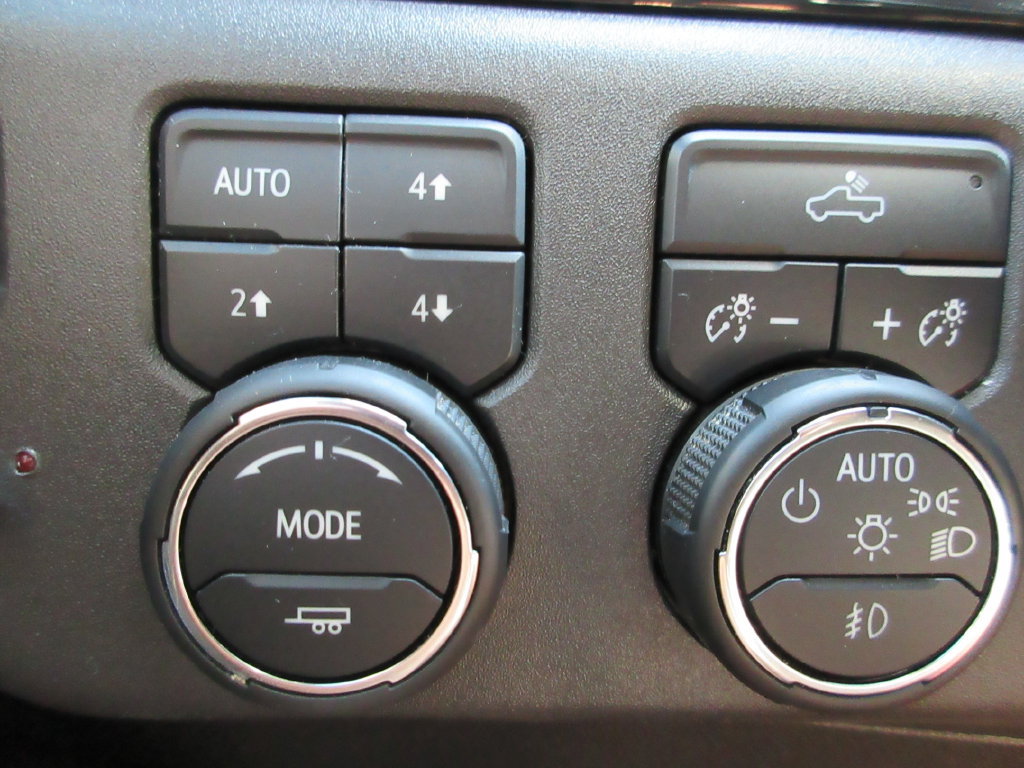 Certified 2024 Chevrolet Silverado 1500 LT Trail Boss w/ Convenience Package II AWD/4WD image 34