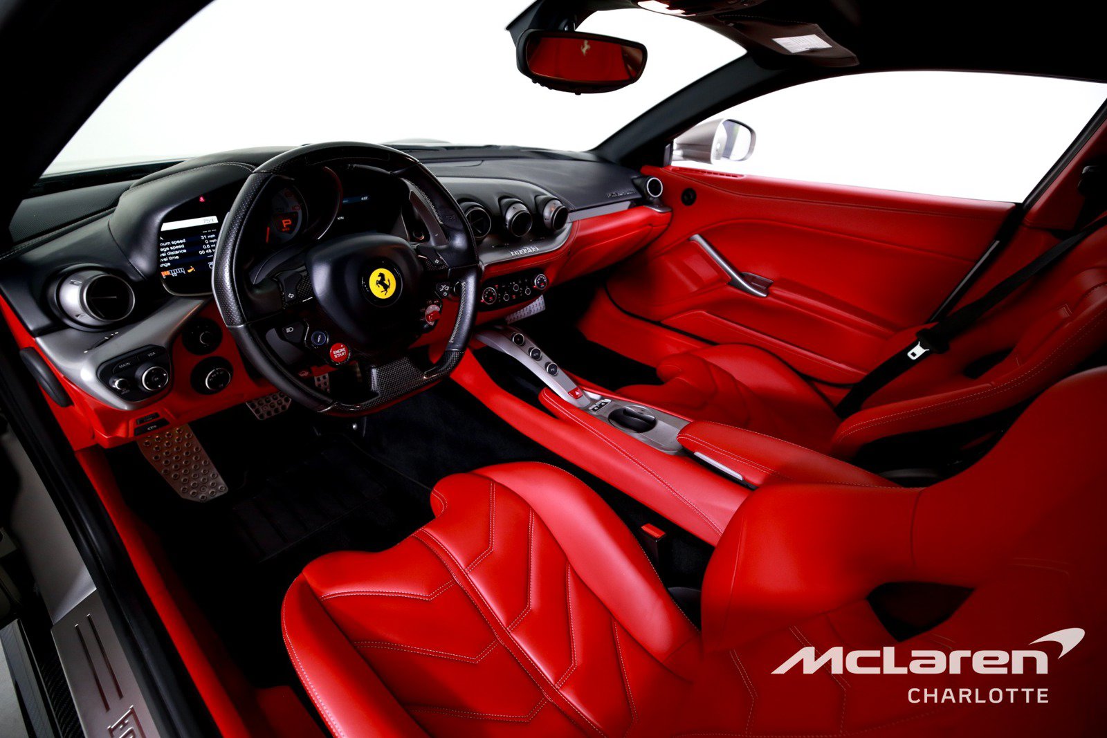 Used 2016 Ferrari F12 Berlinetta RWD image 11