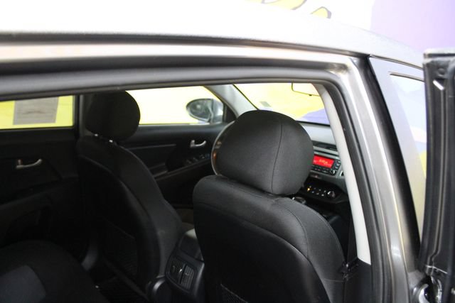 Used 2016 Kia Sportage LX AWD/4WD image 10