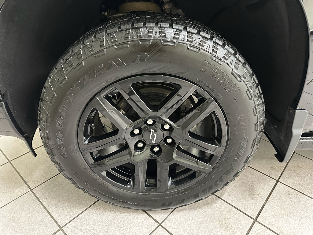 Certified 2026 Chevrolet Silverado 1500 High Country w/ Midnight Edition AWD/4WD image 20