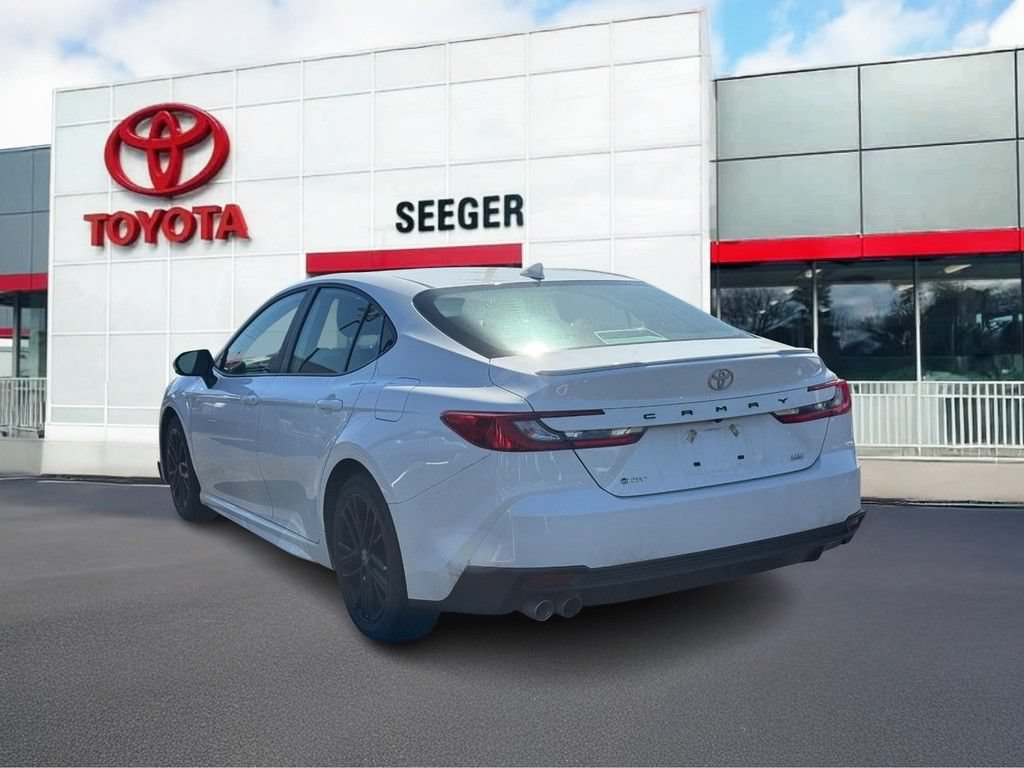 Certified 2025 Toyota Camry SE FWD image 7