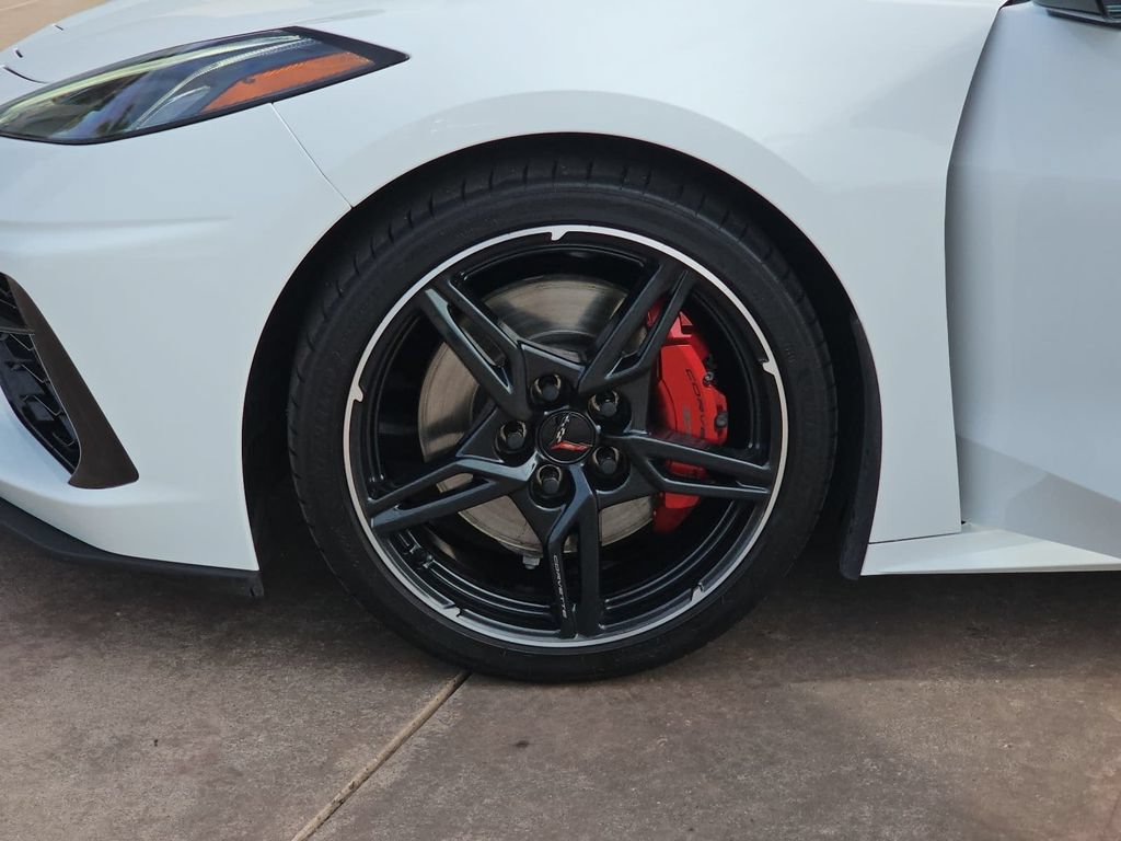 Used 2021 Chevrolet Corvette Stingray Preferred Cpe w/ Z51 Performance Package RWD image 37