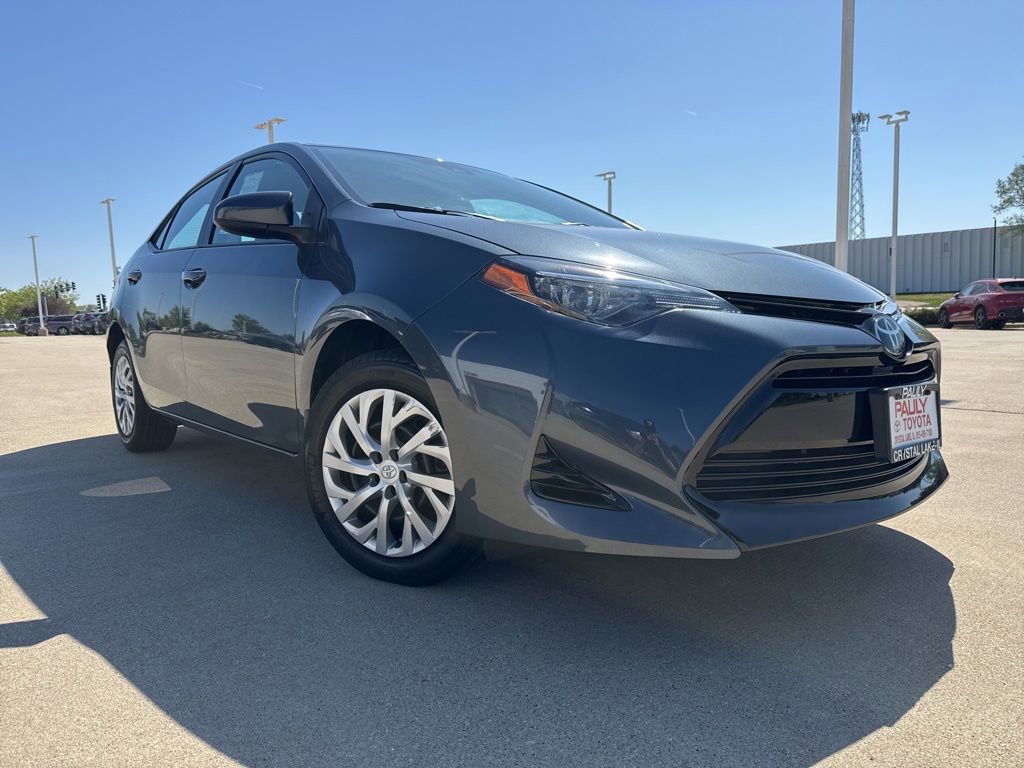 Used 2017 Toyota Corolla LE w/ Carpet Mat Package (TMS) FWD image 2