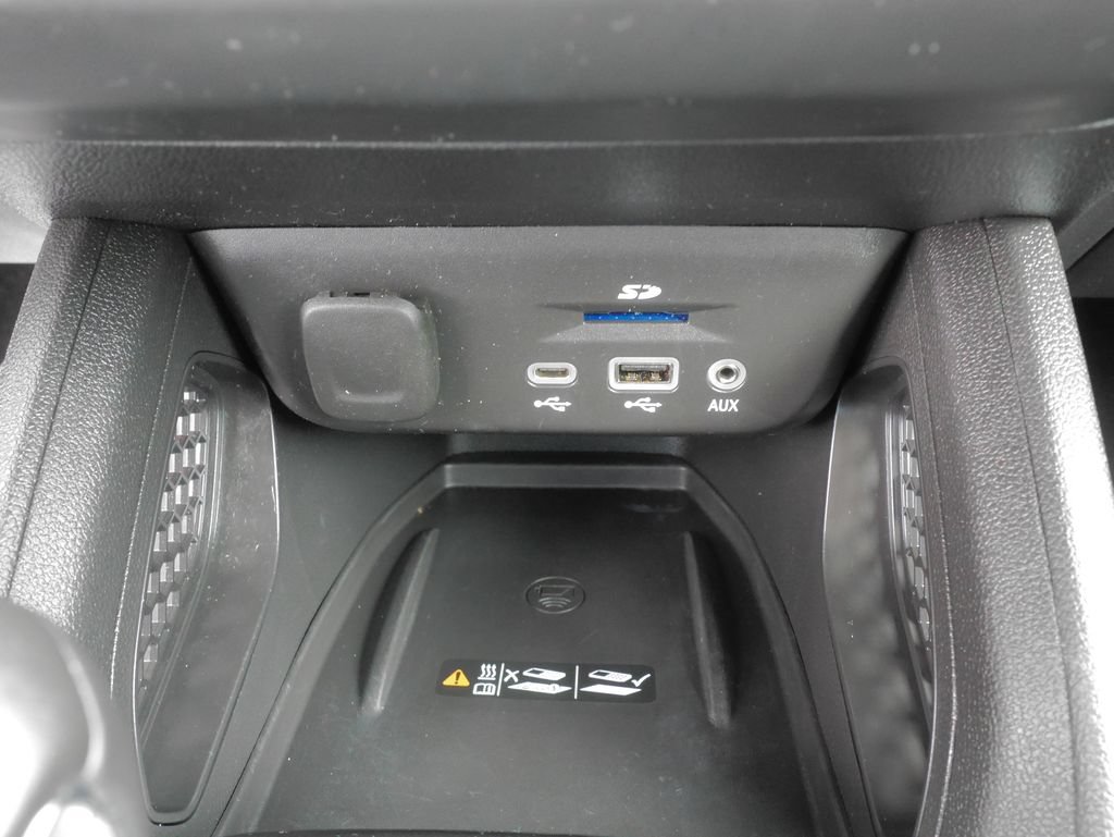 Used 2021 Chevrolet TrailBlazer RS w/ Technology Package AWD/4WD image 27