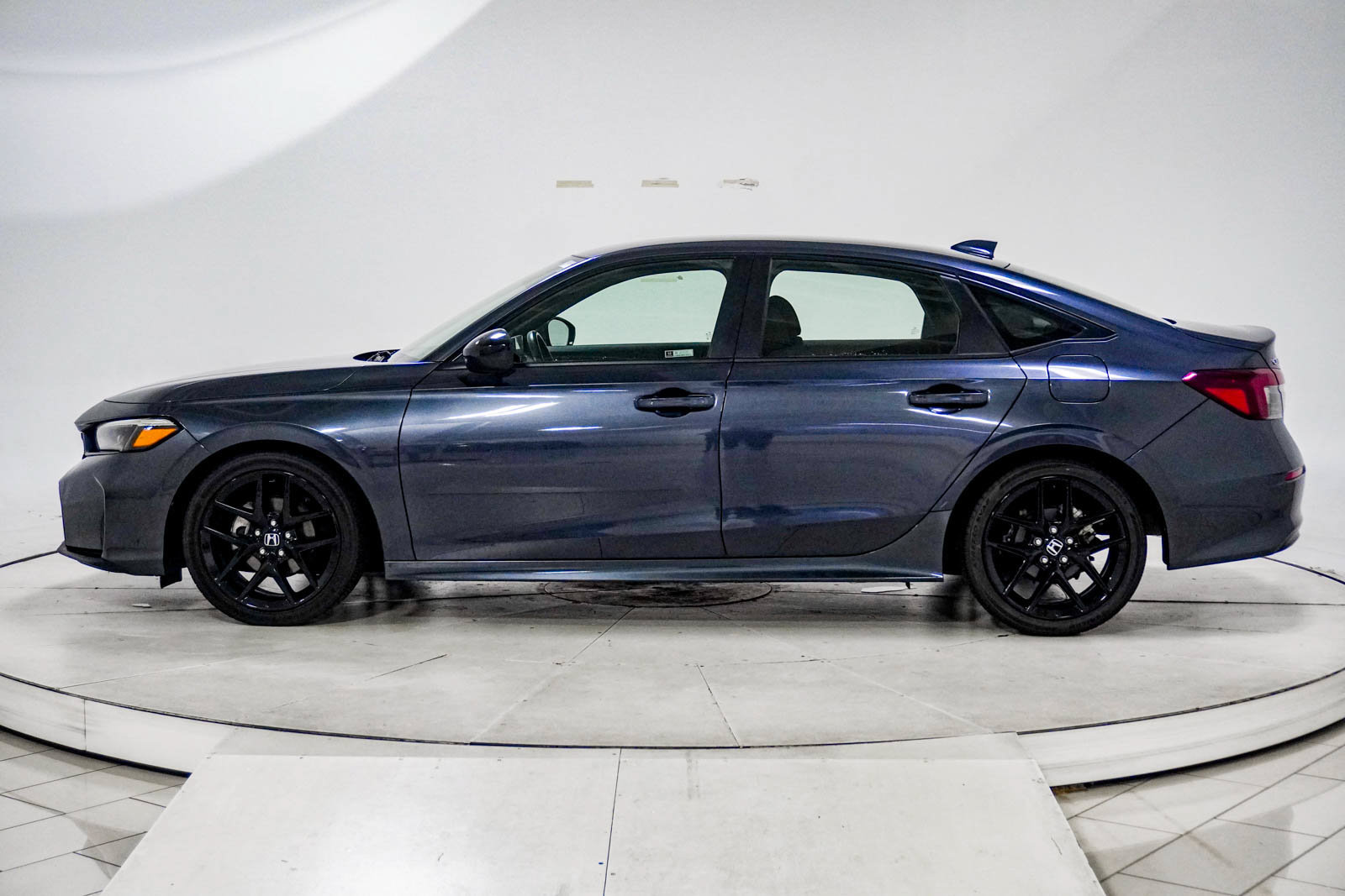 Used 2025 Honda Civic Sport image 5