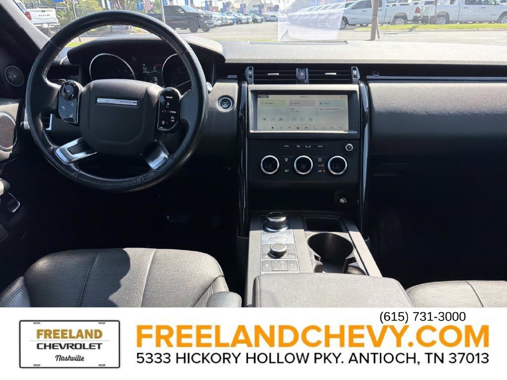 Used 2020 Land Rover Discovery SE AWD/4WD image 18