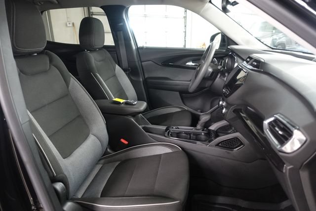 Used 2023 Chevrolet TrailBlazer LT w/ Convenience Package AWD/4WD image 25