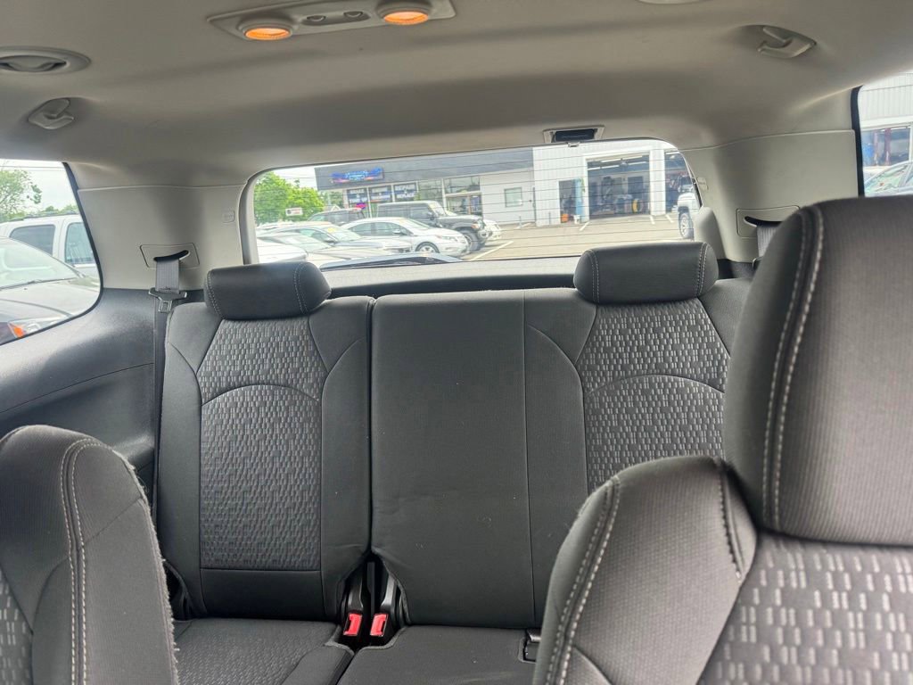Used 2014 GMC Acadia SLE AWD/4WD image 28