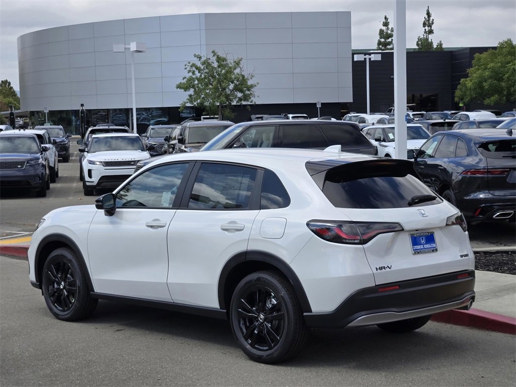 New 2026 Honda HR-V Sport image 6