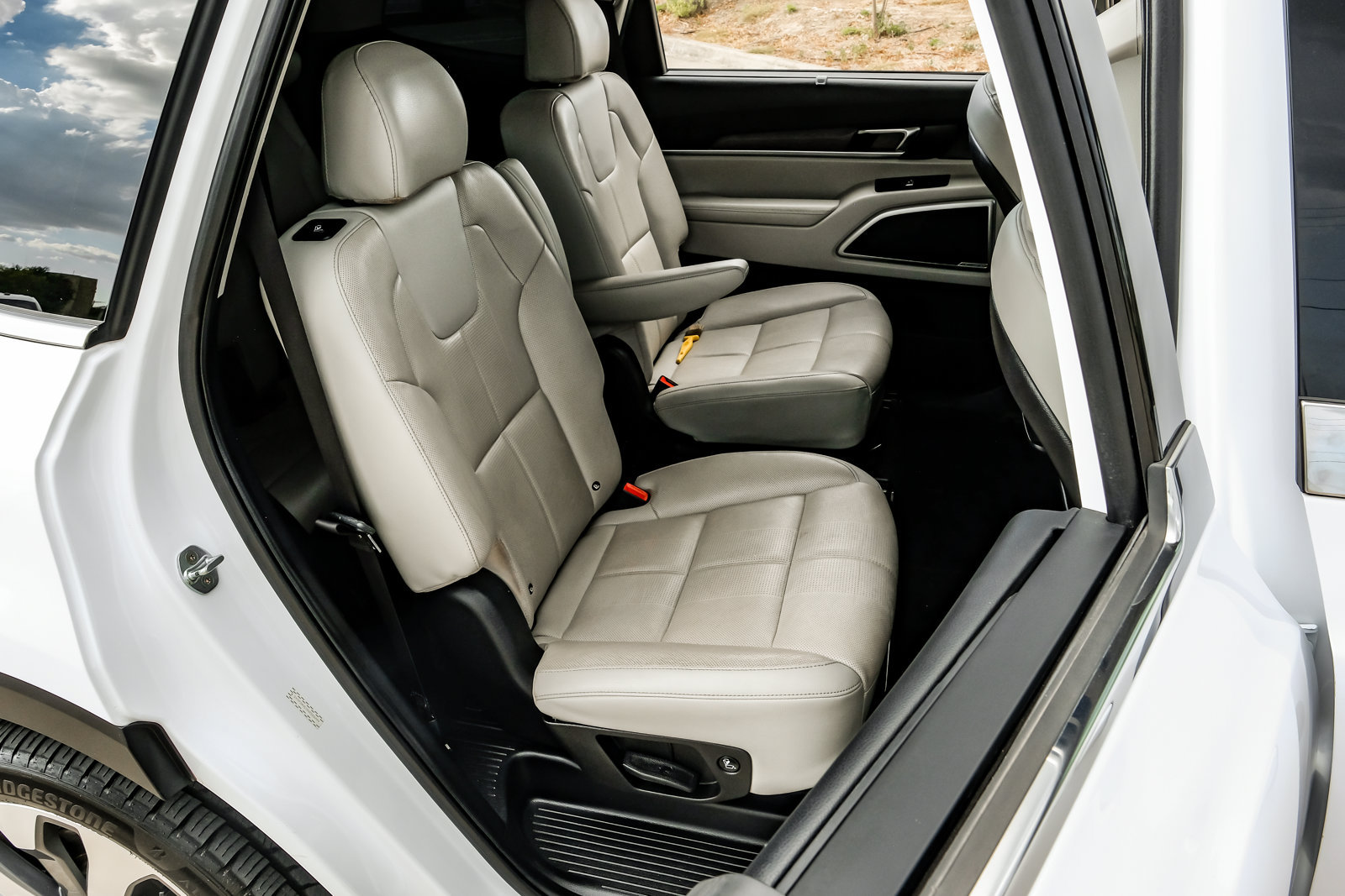 Used 2022 Kia Telluride EX w/ EX Premium Package FWD image 37