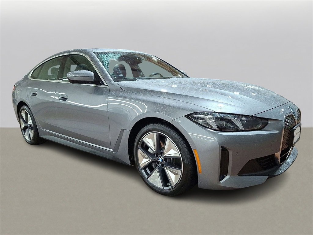 Used 2025 BMW i4 xDrive40i image 3