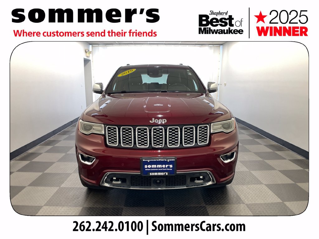 Used 2019 Jeep Grand Cherokee Overland AWD/4WD image 8
