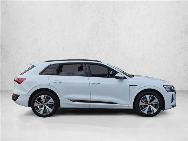 Certified 2024 Audi Q8 e-tron Premium Plus AWD/4WD image 4