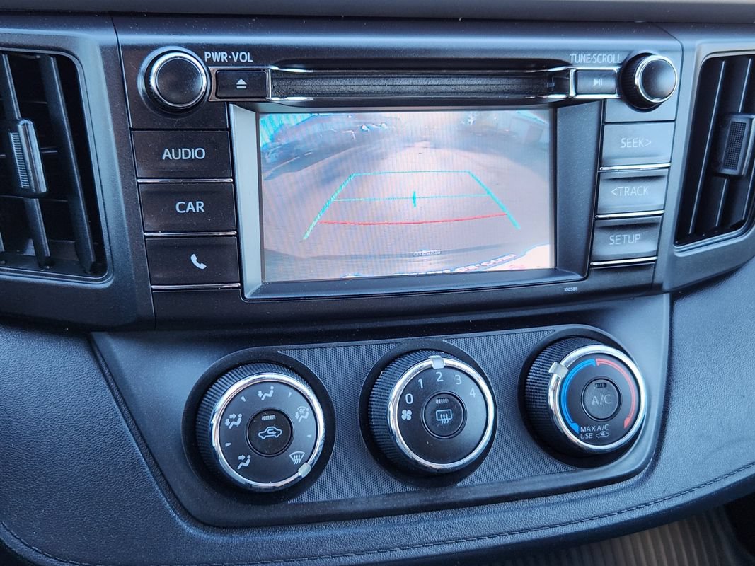 Used 2018 Toyota RAV4 LE w/ All Weather Liner Package AWD/4WD image 21