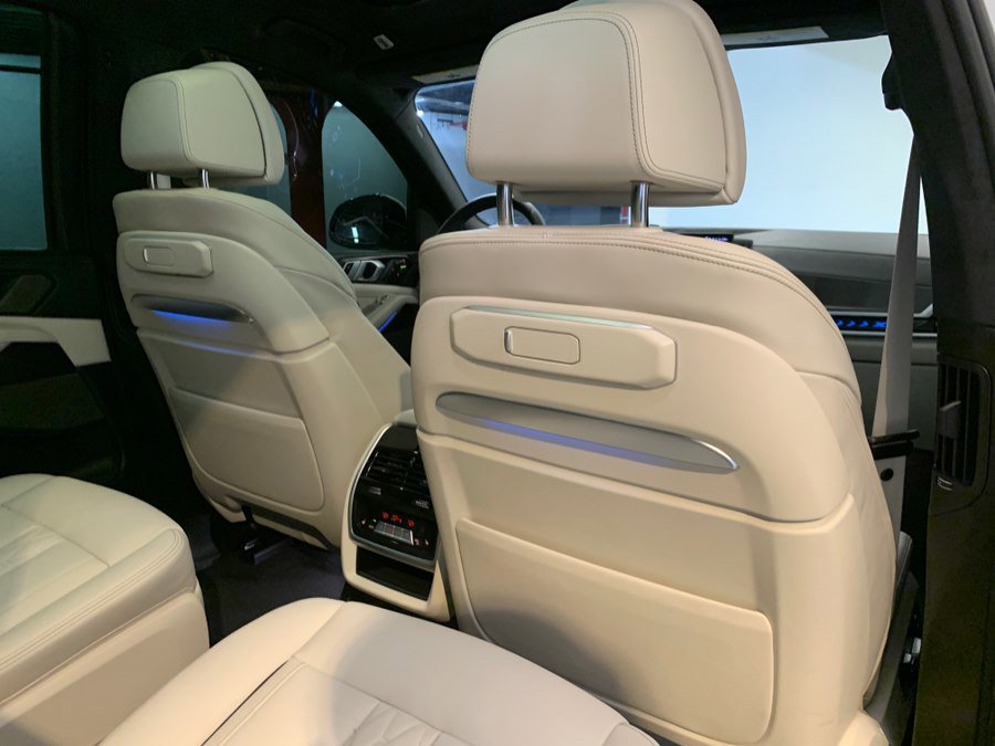 Used 2025 BMW X7 xDrive40i w/ Executive Package AWD/4WD image 92