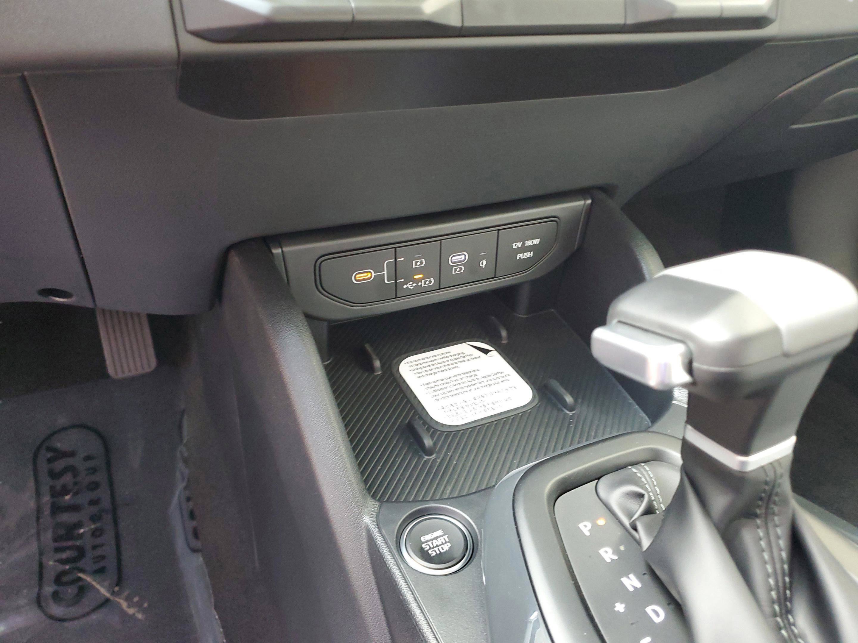 New 2025 Kia K4 EX FWD image 3