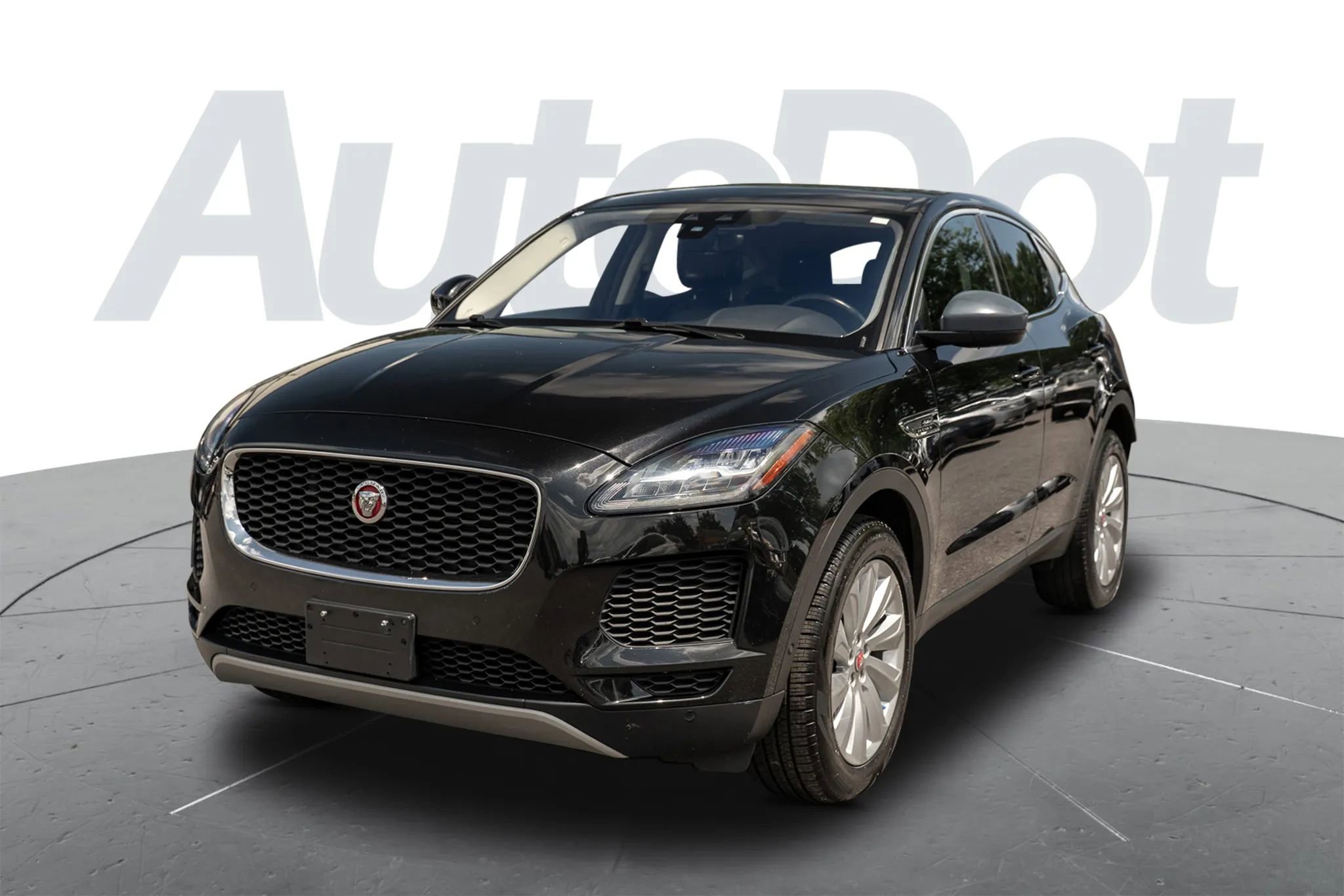 Used 2020 Jaguar E-PACE SE image 5