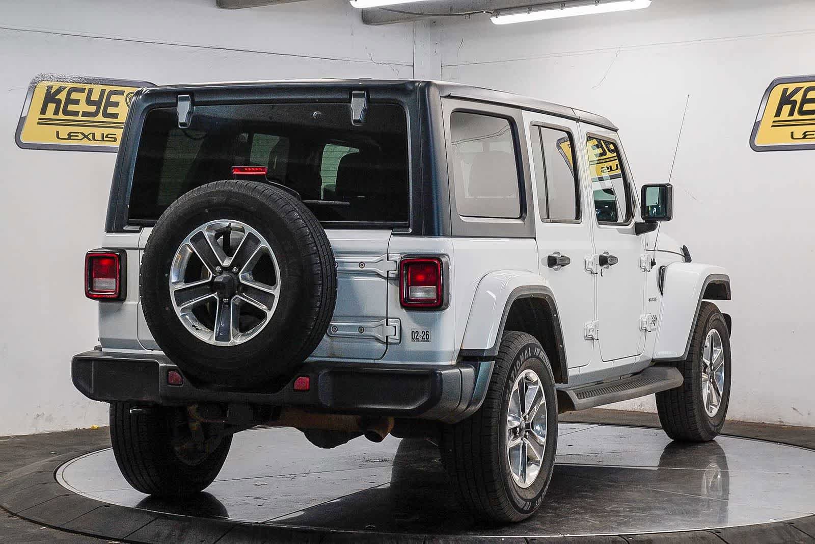 Used 2023 Jeep Wrangler Sahara w/ Cold Weather Group image 4