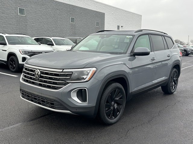 New 2026 Volkswagen Atlas SE image 3