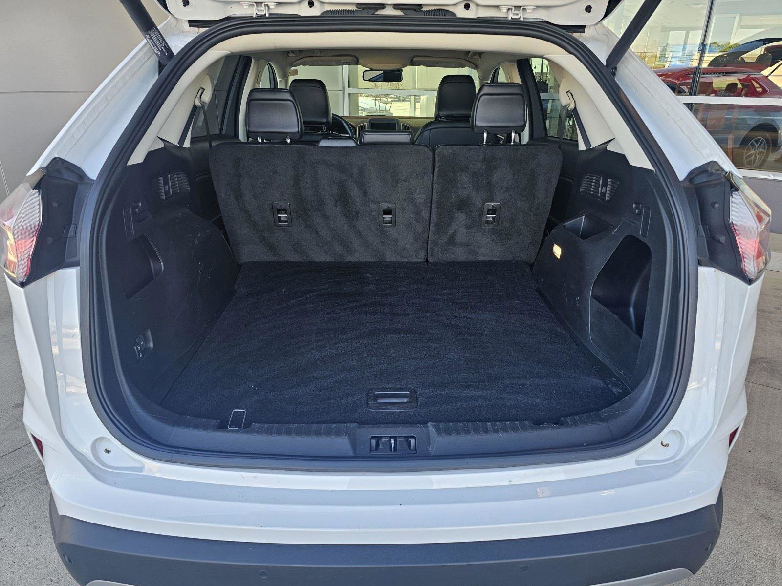 Used 2022 Ford Edge SEL w/ Convenience Package image 7