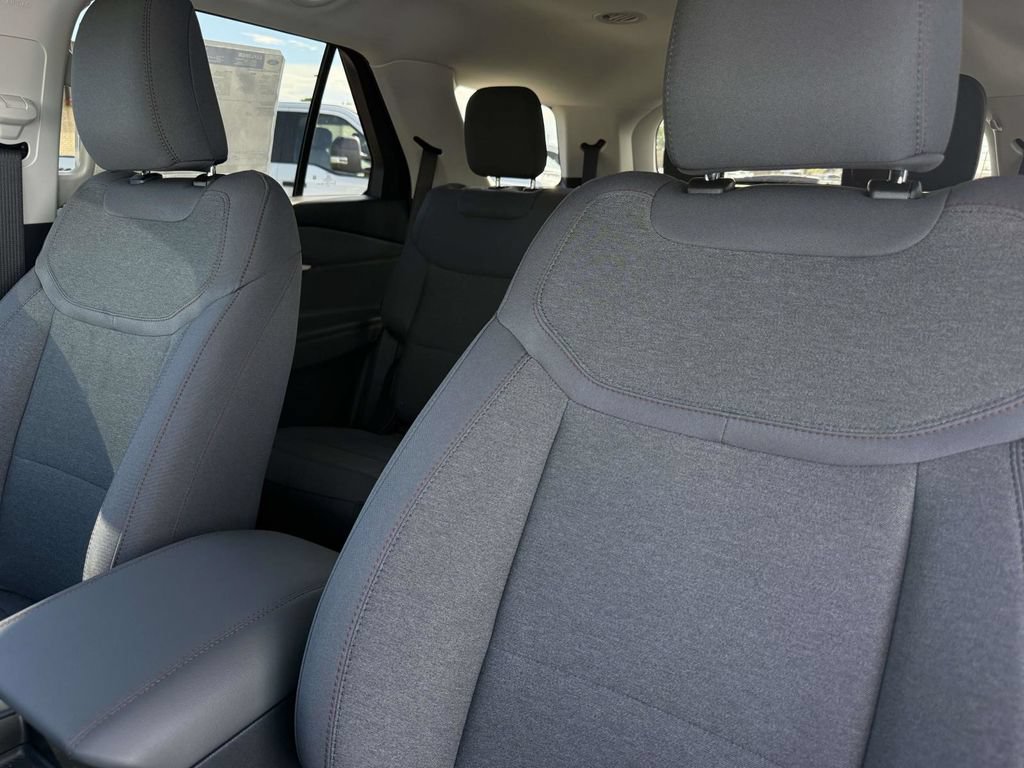 New 2026 Ford Explorer Active RWD image 23