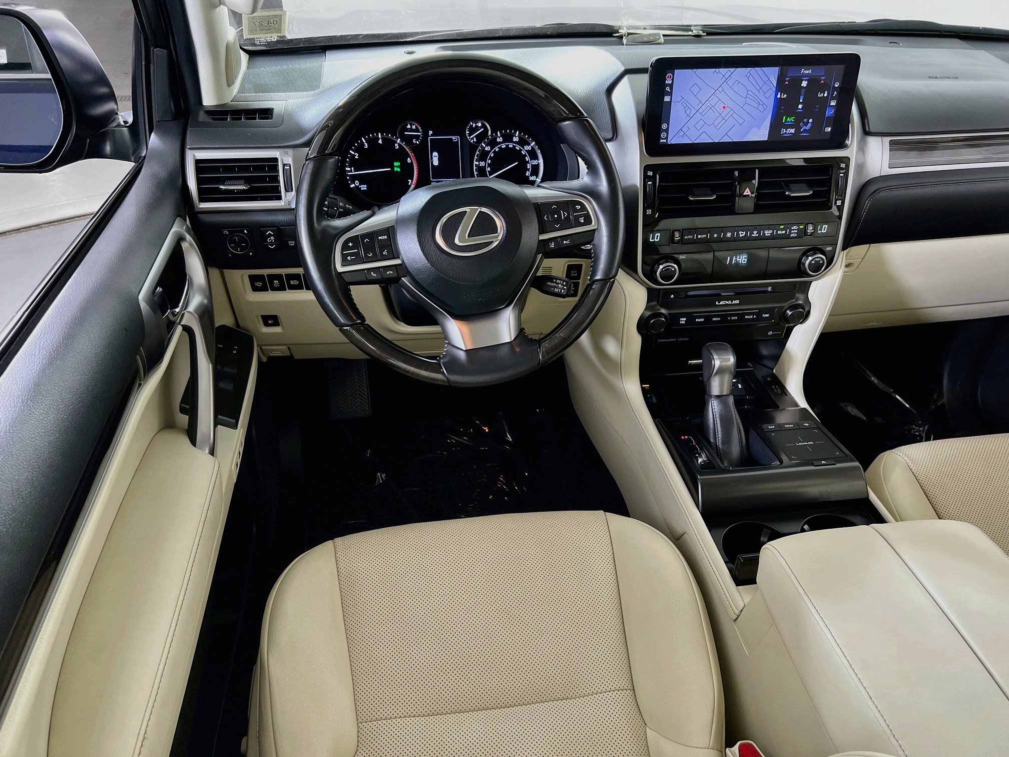 Used 2022 Lexus GX 460 Premium w/ Premium Package AWD/4WD image 23