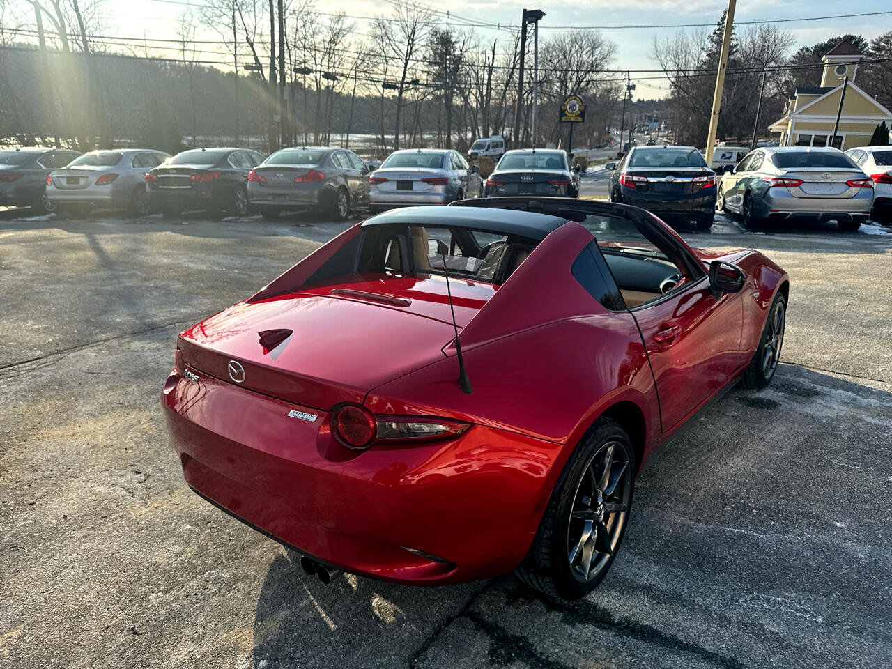 Used 2017 MAZDA MX-5 Miata RF Grand Touring image 8