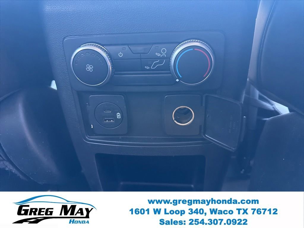 Used 2021 Ford Explorer XLT w/ Equipment Group 202A RWD image 28