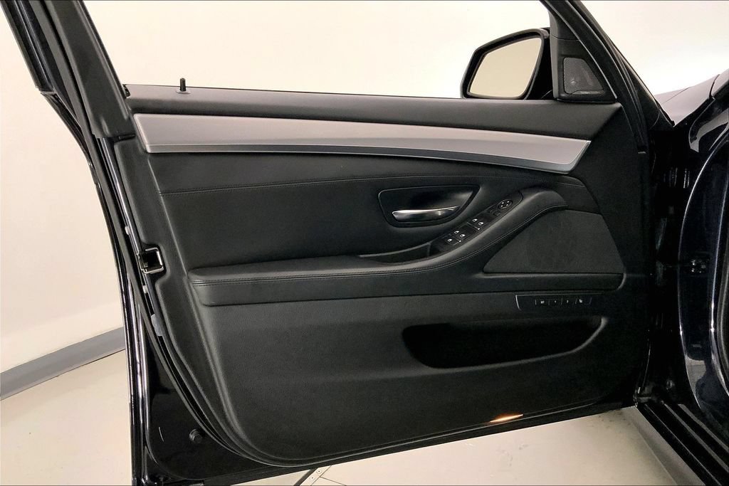Used 2016 BMW 535i Sedan RWD image 24