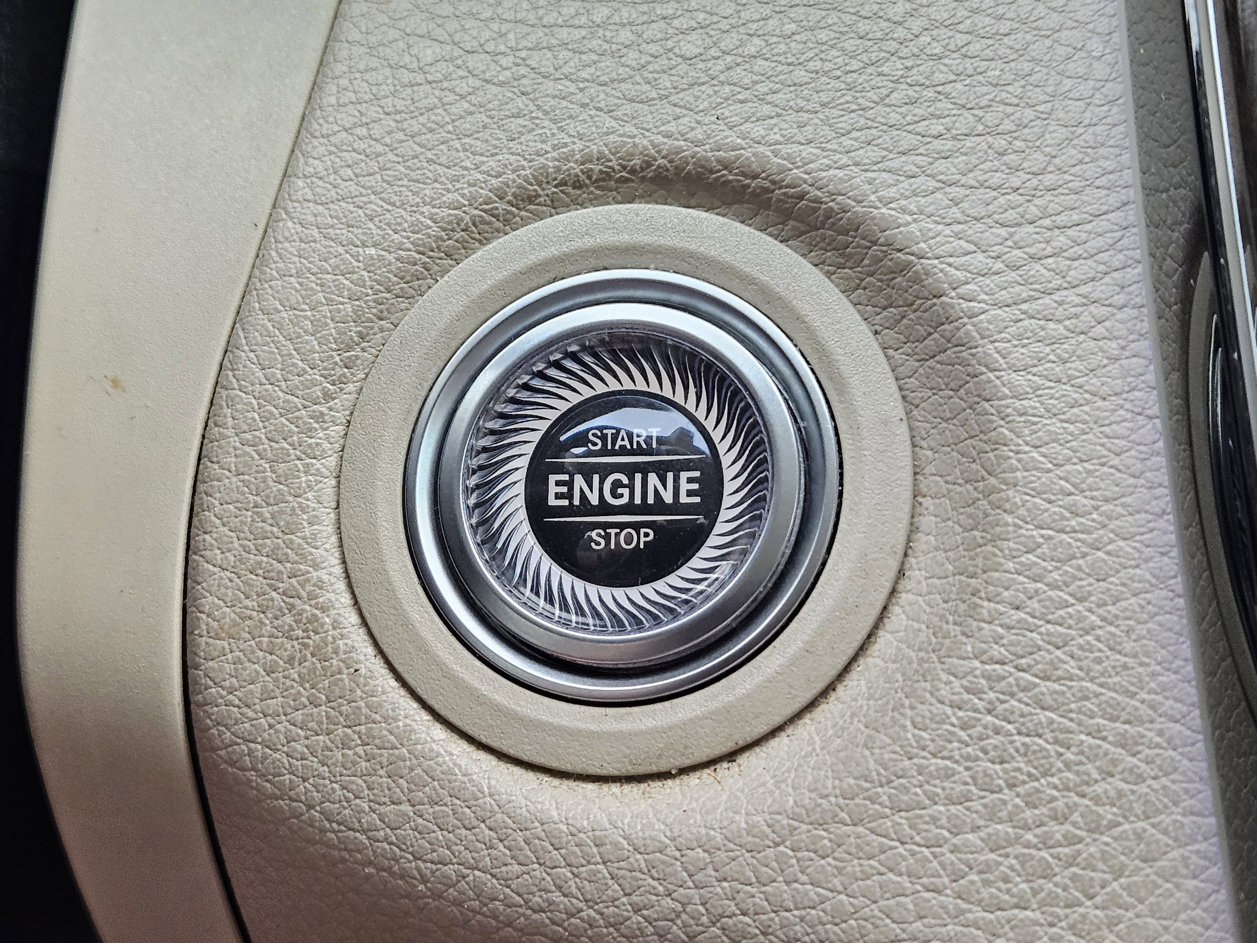 Certified 2020 Mercedes-Benz C 300 Sedan image 21