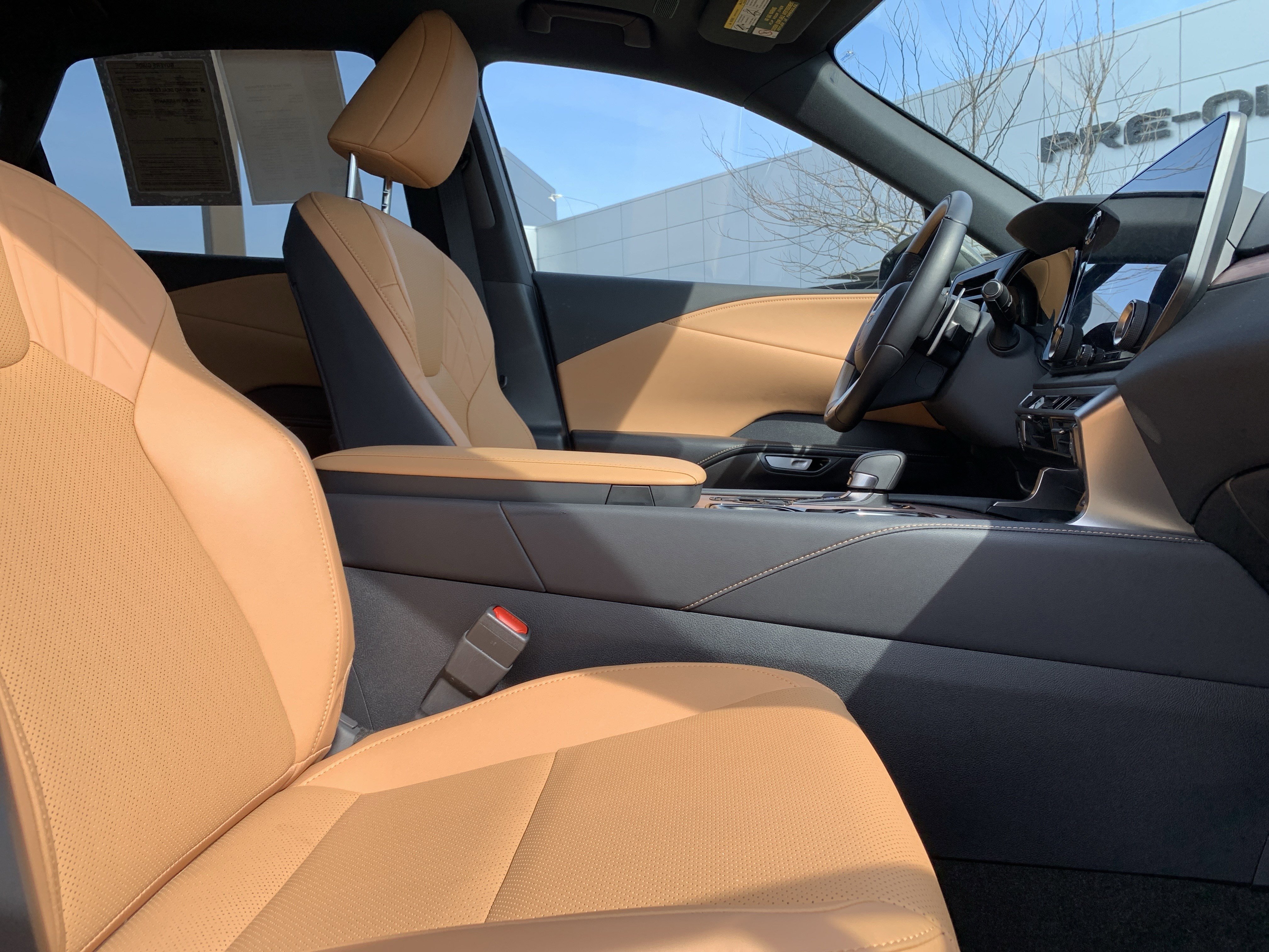 Certified 2025 Lexus RX 350 Premium w/ Accessory Package (Z1) image 35