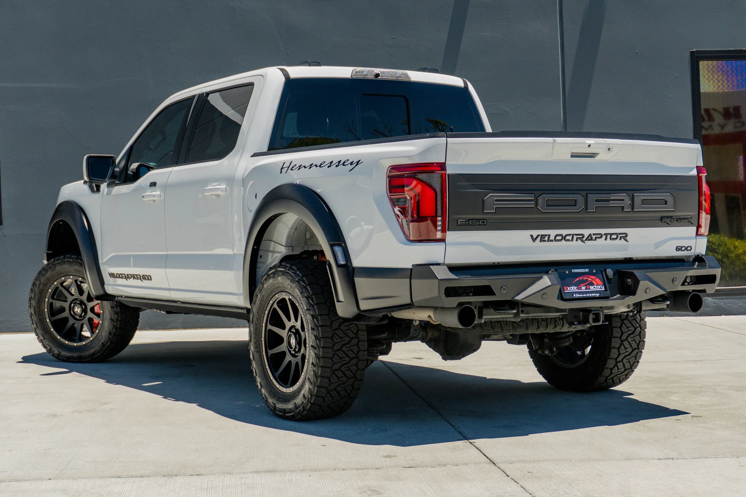 Used 2025 Ford F150 Raptor AWD/4WD image 9